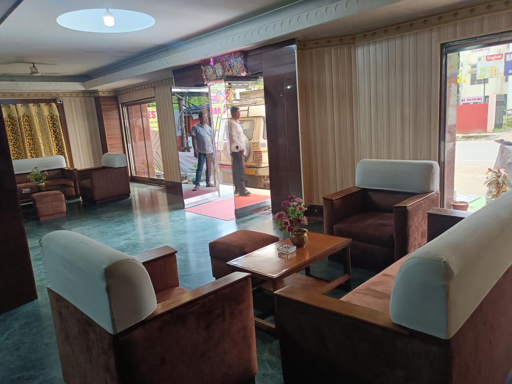 Hotel Sudakshina By Roh Silchar Kültér fotó