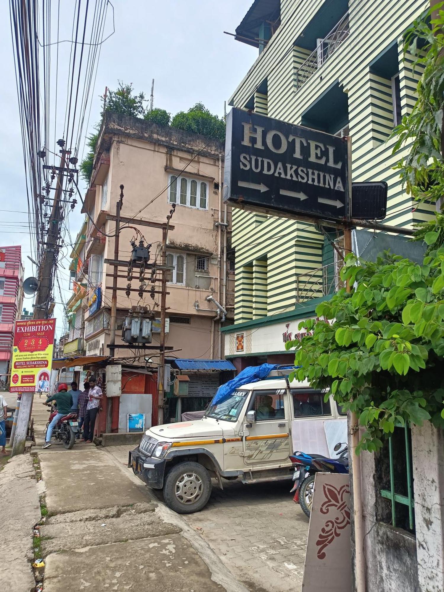 Hotel Sudakshina By Roh Silchar Kültér fotó