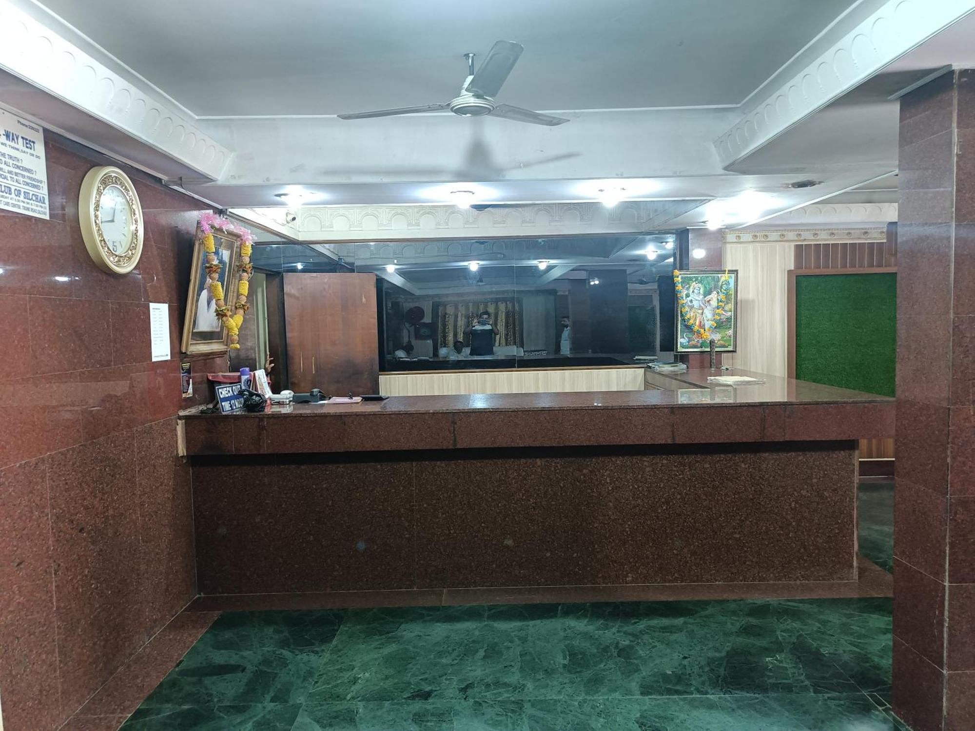 Hotel Sudakshina By Roh Silchar Kültér fotó