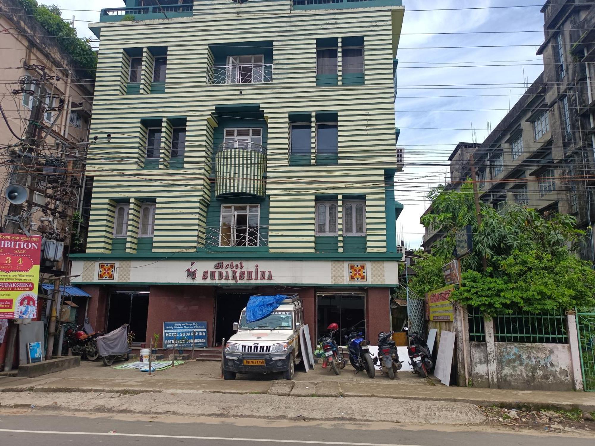 Hotel Sudakshina By Roh Silchar Kültér fotó