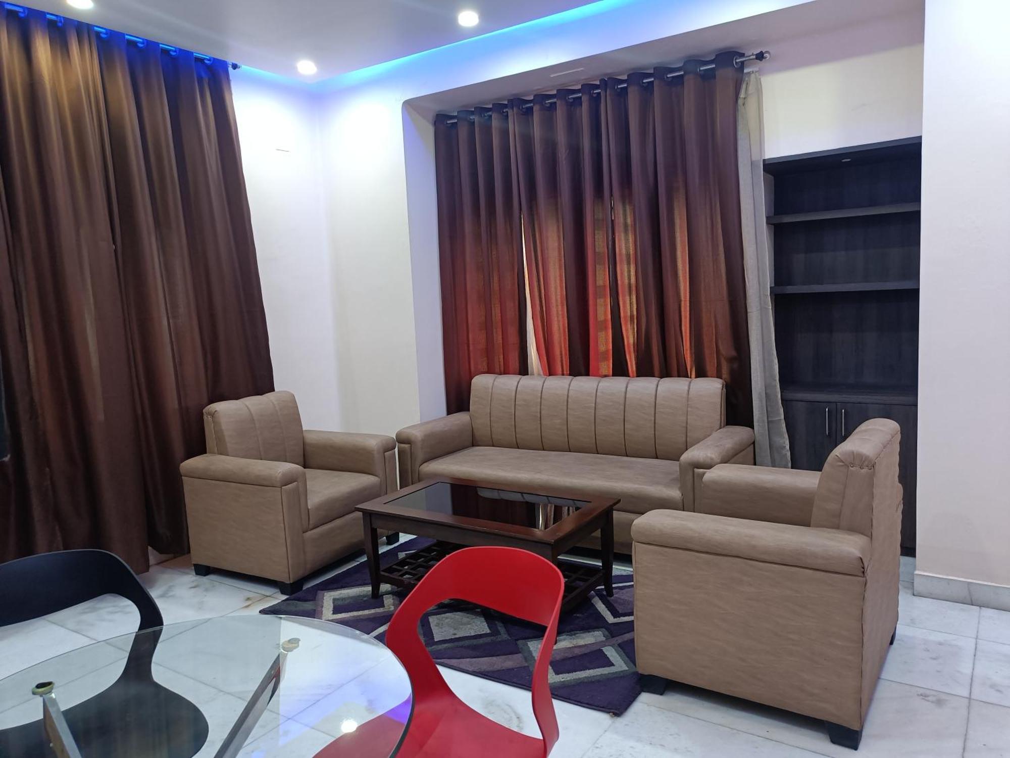 Hotel Sudakshina By Roh Silchar Kültér fotó