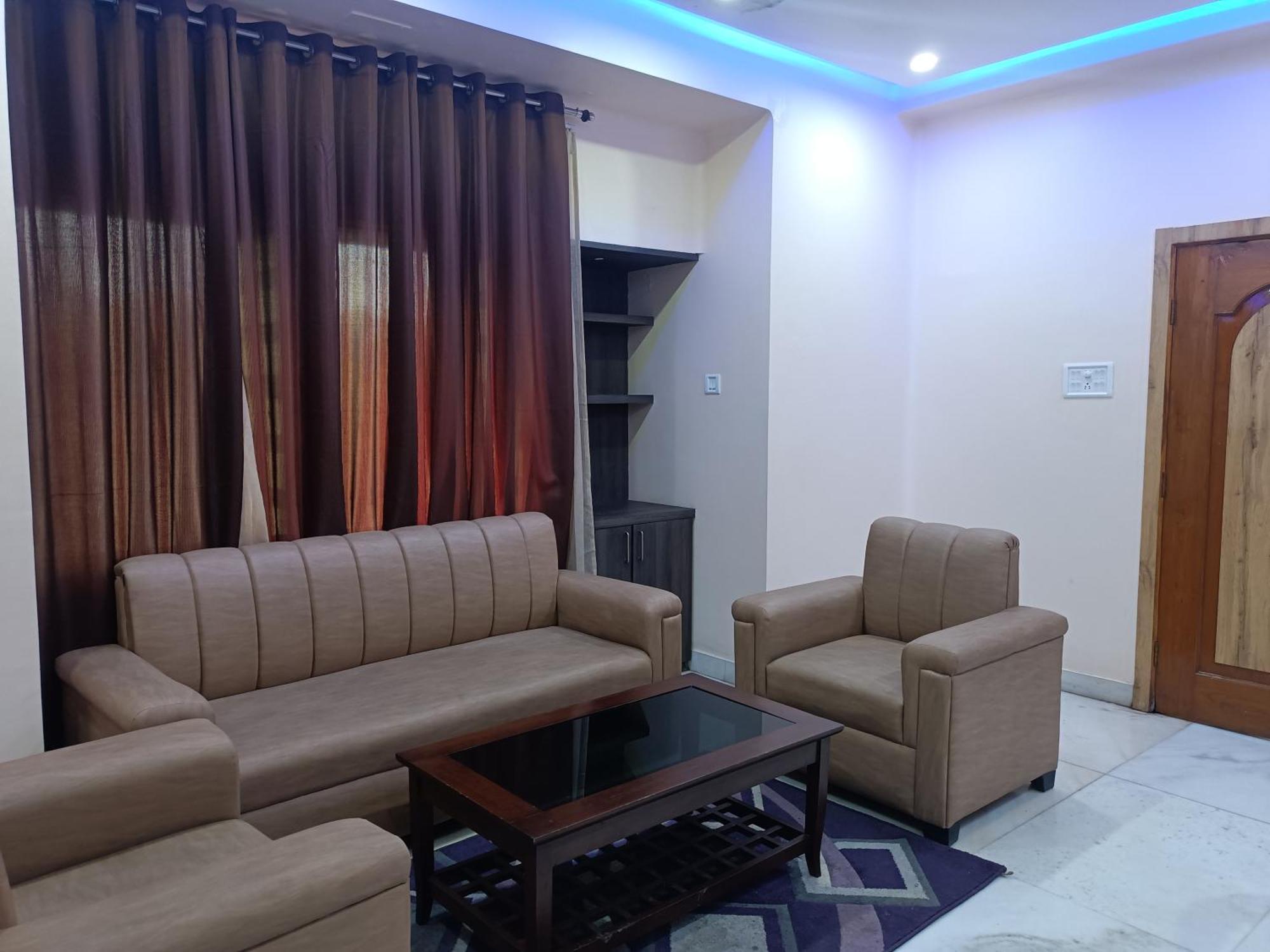 Hotel Sudakshina By Roh Silchar Kültér fotó