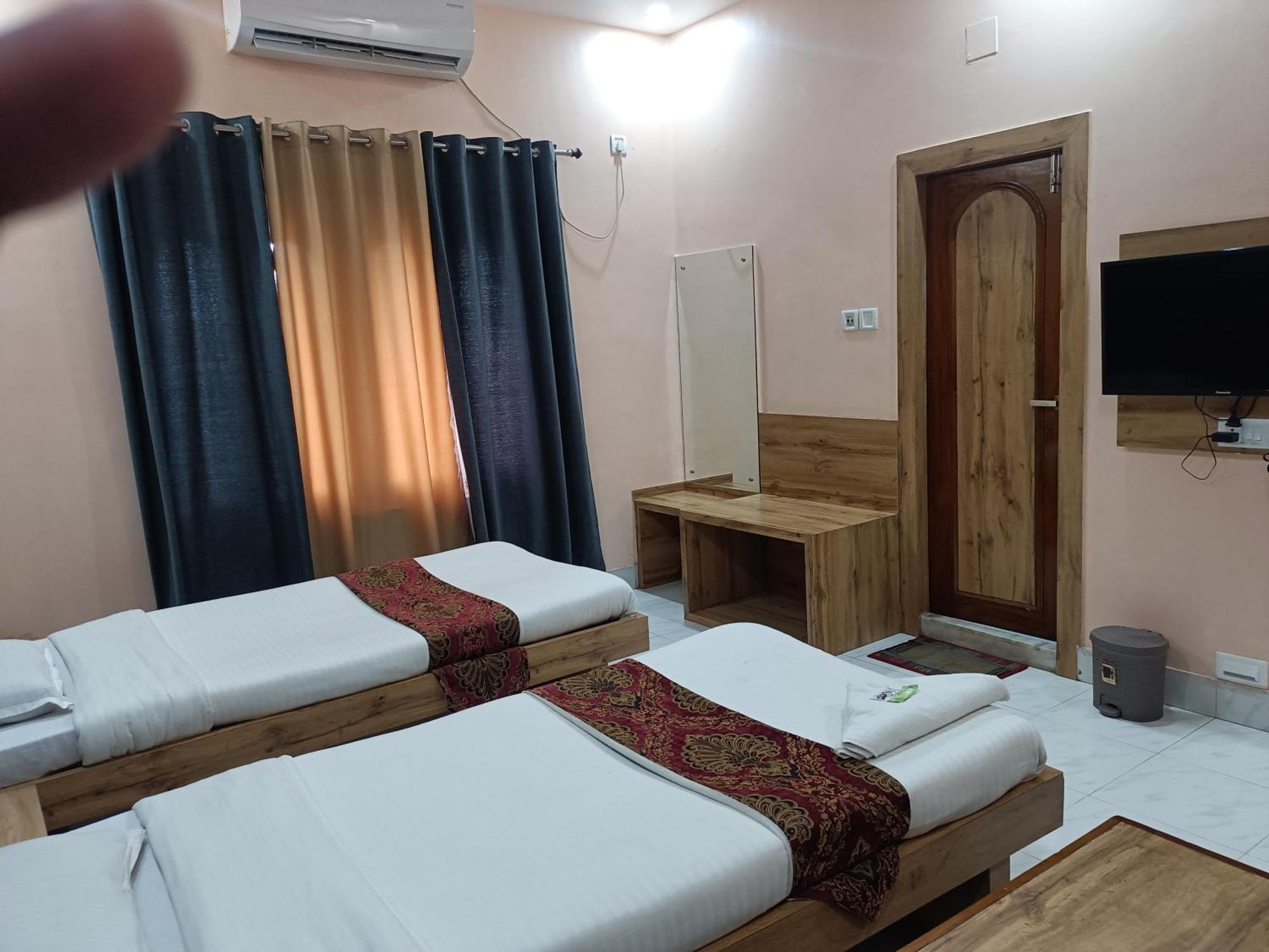 Hotel Sudakshina By Roh Silchar Kültér fotó